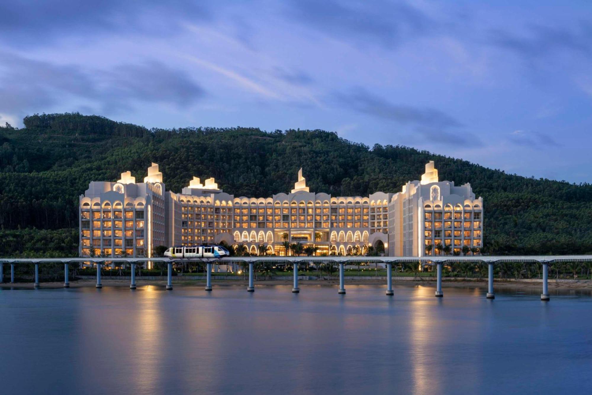 Hyatt Regency Hainan Ocean Paradise Resort Sanya Bagian luar foto